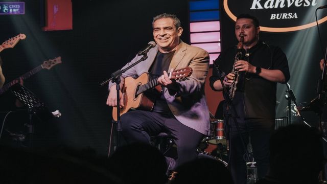 Ege, Bursa'da Unutulmaz Bir Konser Verdi!