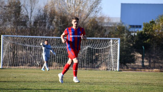 FUTBOLCU BURAK  AĞIRBAŞ'IN HAYATINI LUİS FİGO DEĞİŞTİRDİ