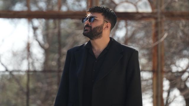 SERDAR ARPAÇ'TAN SEZEN AKSU ŞARKISI